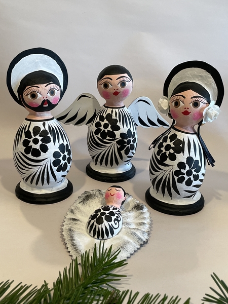 Black and White Mexican Nativity, Four Pieces | Mexican Nativity Sets