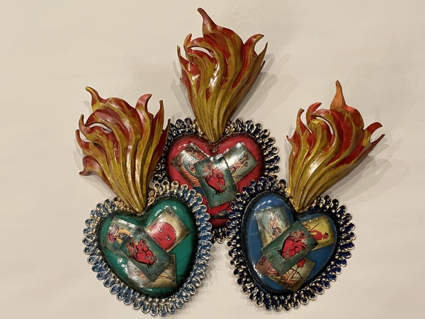 Sacred Heart with EL Corazon Loteria Image | Religious Nichos and Tin Decor