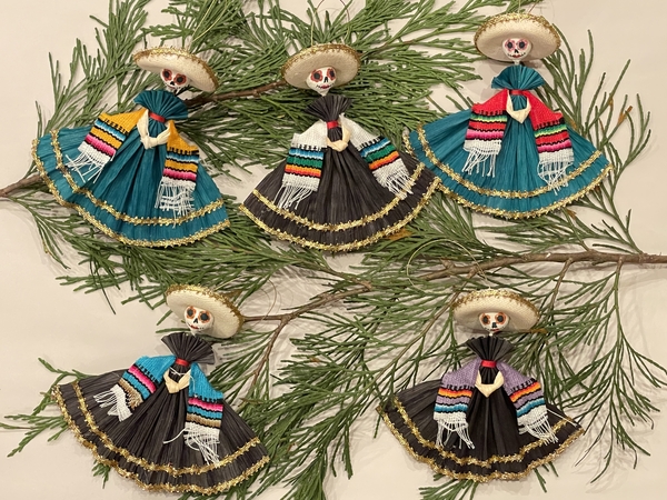 Mexican Corn Husk Catrina Mariachis | Corn Husk Christmas Ornaments