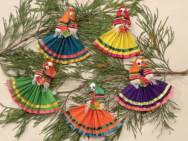 Mexican Corn Husk Catrina With Sarape Ornament | Corn Husk Christmas Ornaments